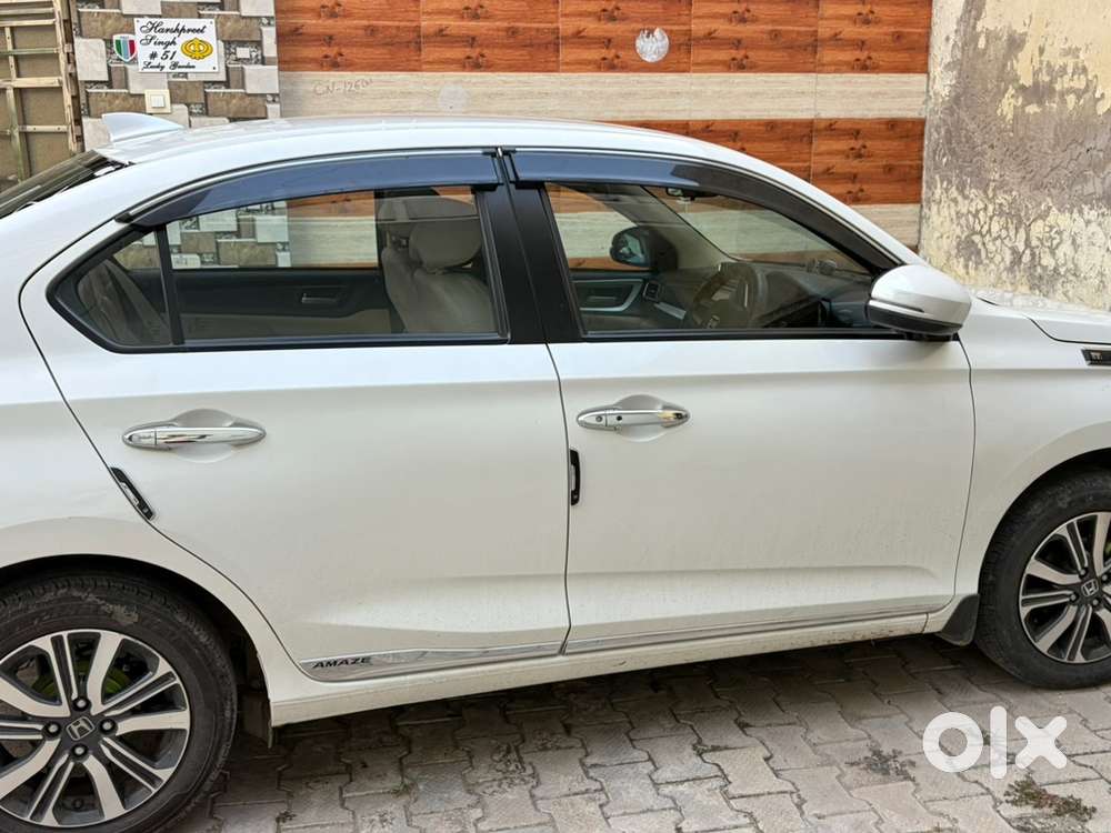 Honda Amaze Vx 2023(top Of The Line)
