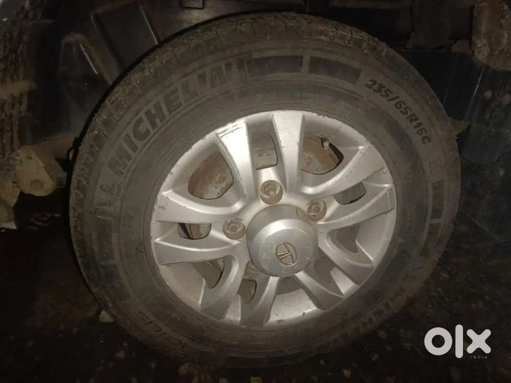 Tata Safari Dicor Ex 2011