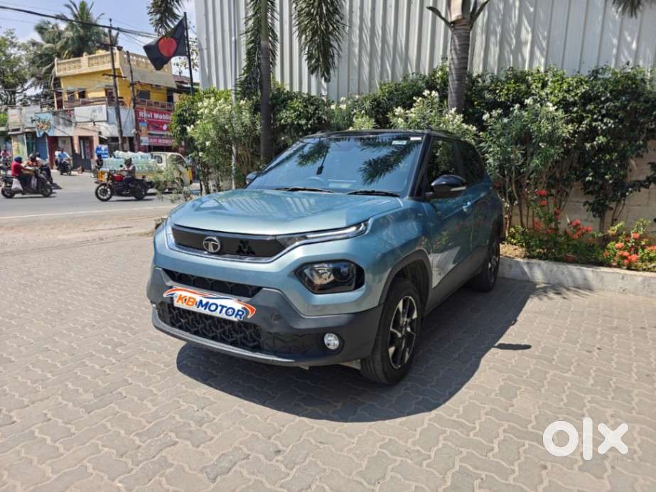 Tata Punch 1.2 Revotron Creative Dual Tone, 2025, Petrol