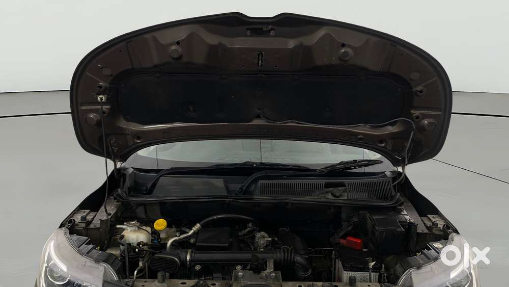 Renault Triber Rxt, 2024, Petrol