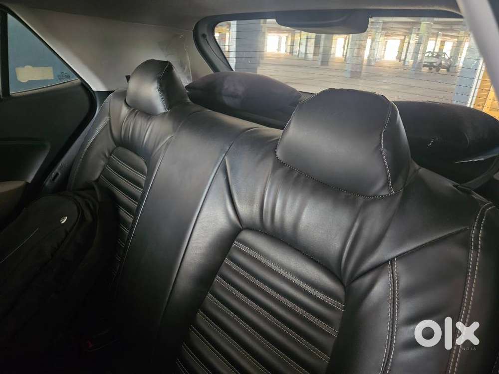 Hyundai Venue 2022 Petrol 27000 Km Driven