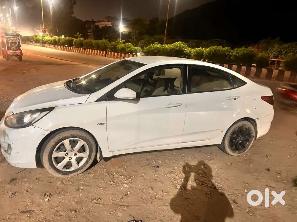 Hyundai Verna 1.6 Crdi Manual 2012