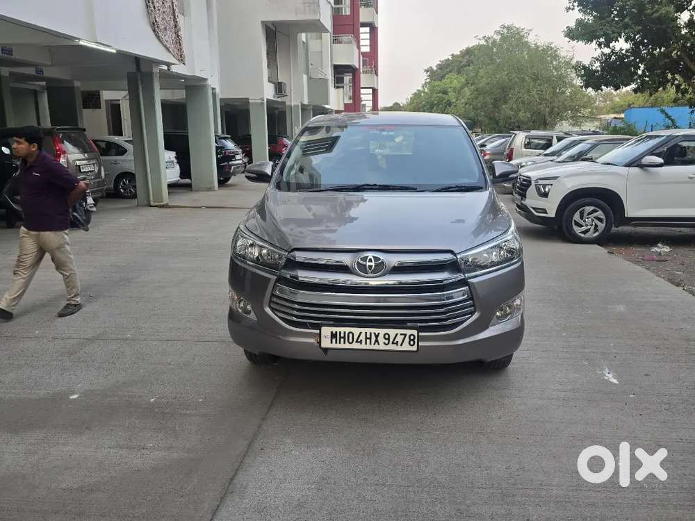 Toyota Innova Crysta 2017 Diesel Well Maintained