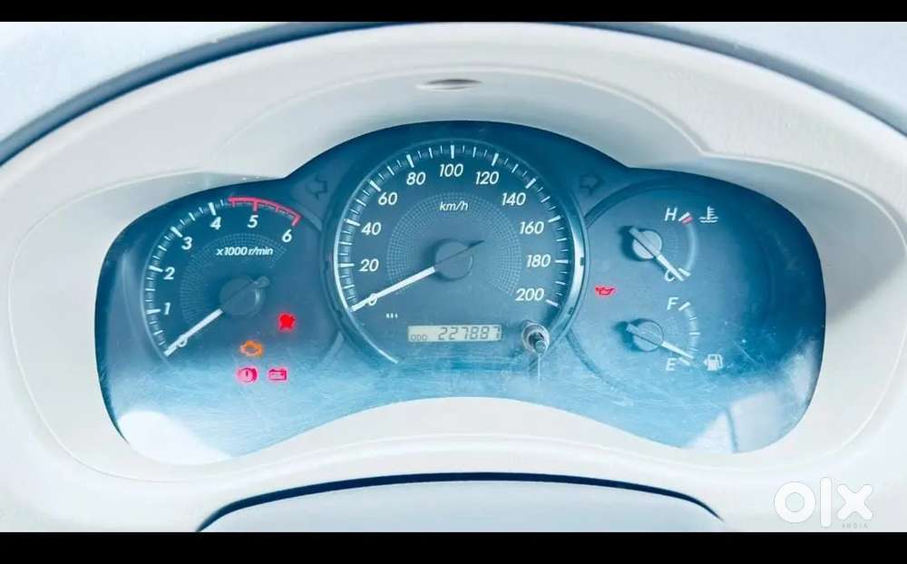 Toyota Innova Hycross 2013 Diesel