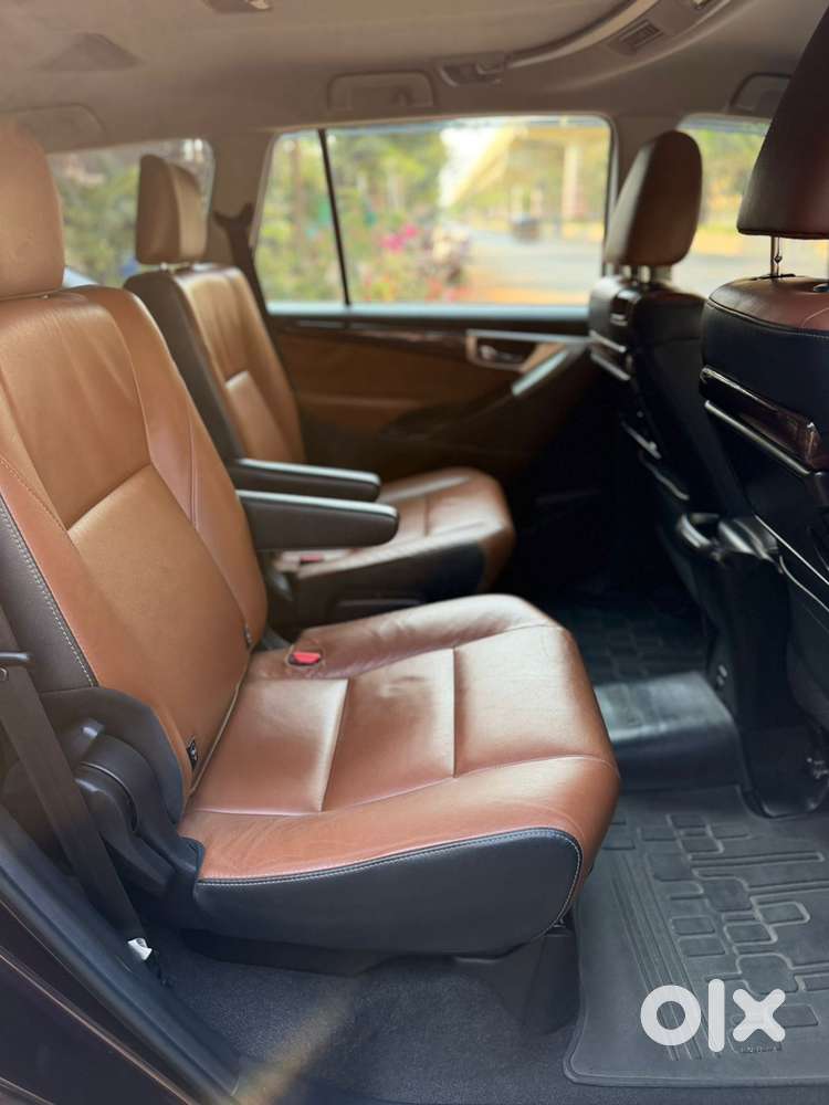 Toyota Innova Crysta 2.8z Automatic, 2018, Diesel