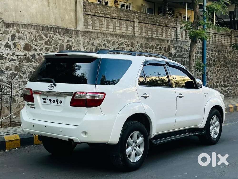 Toyota Fortuner 3.0 2011