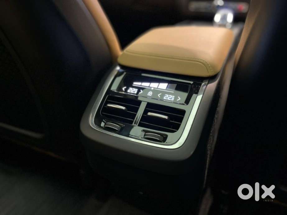 Volvo Xc60 2.0 B5 Ultimate, 2023, Petrol