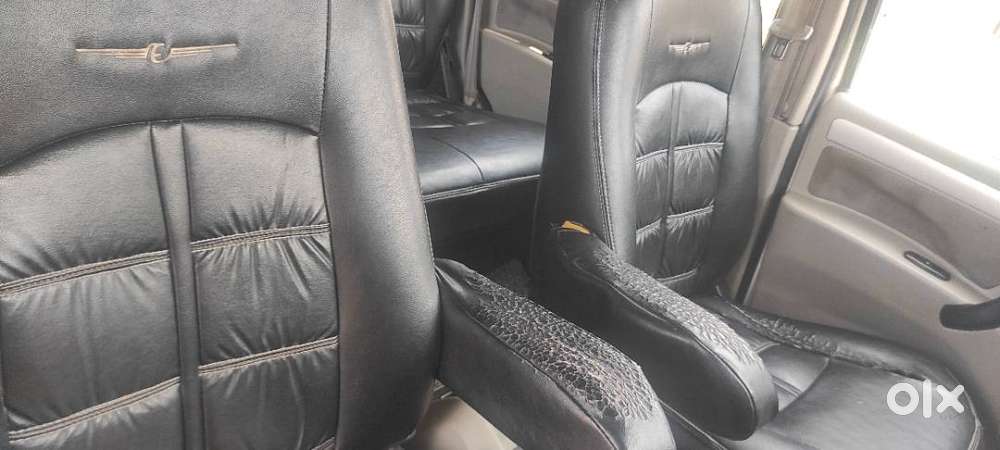 Mahindra Scorpio S10