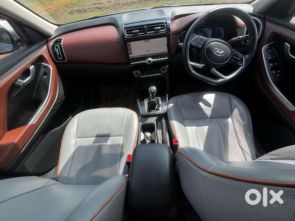 Hyundai Alcazar Prestige, 2022, Petrol
