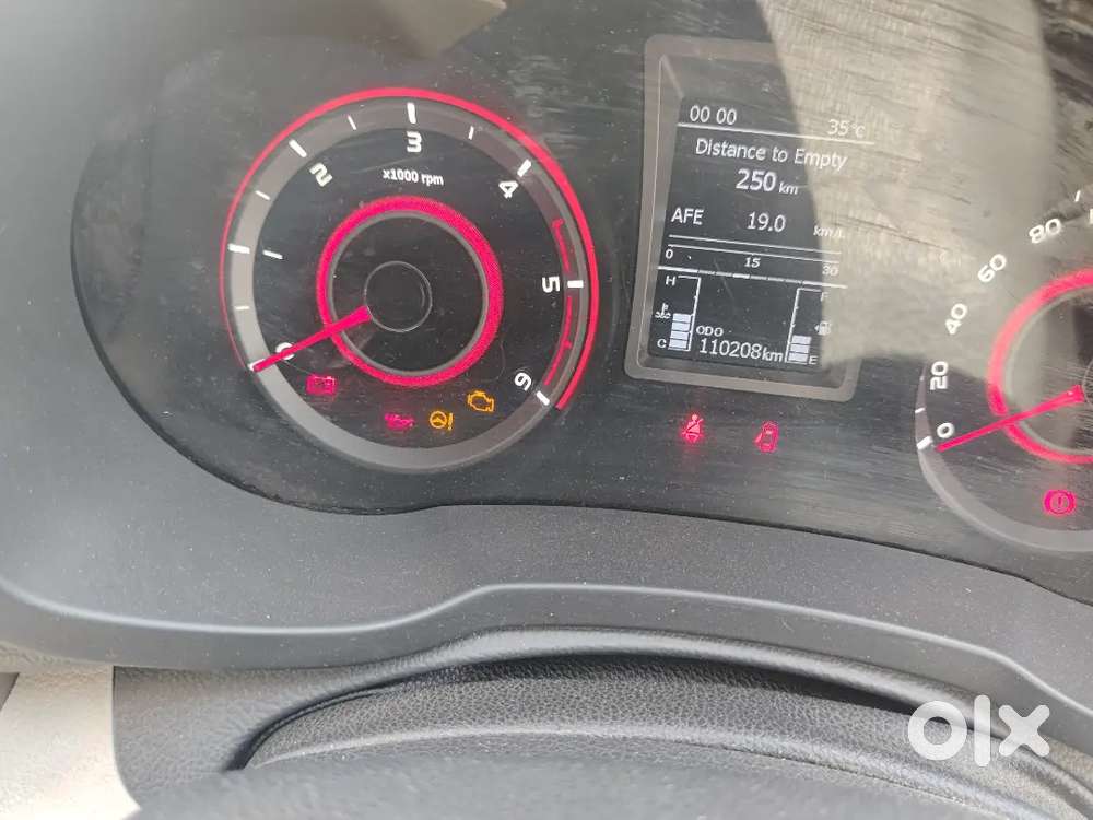 Mahindra Xuv300 Turbosport 2019 Diesel 110000 Km Driven
