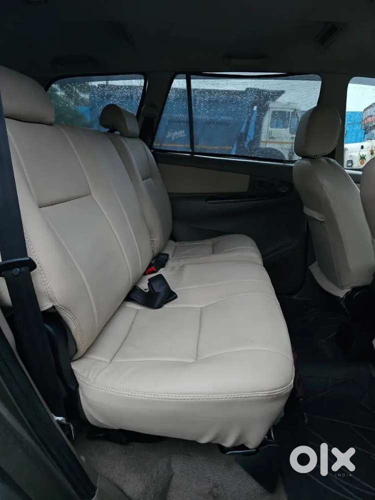 Toyota Innova Diesel 2015