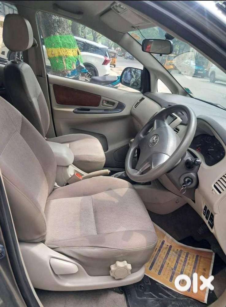 Toyota Innova 2.5 Gx 8 Str Bs-iii, 2013, Diesel