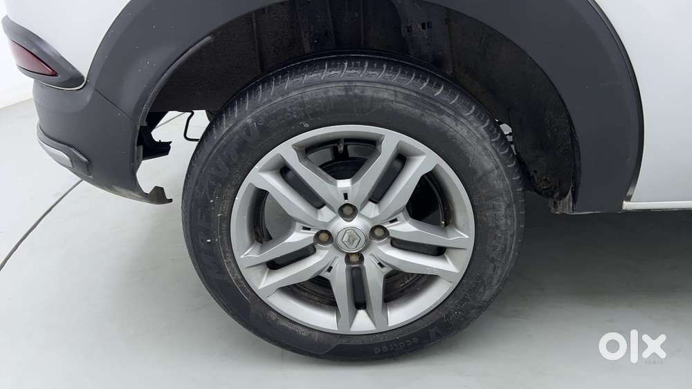 Renault Triber Rxz Easy-r Amt, 2021, Petrol
