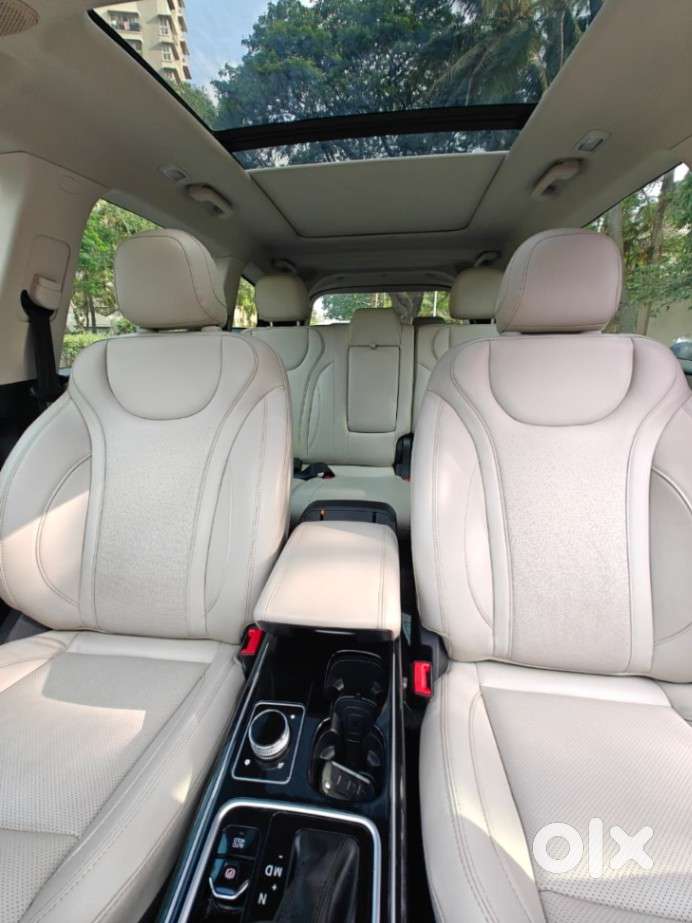 Mahindra Xuv700 2.0 Ax 7 Petrol At Luxury Pack Str, 2022, Petrol