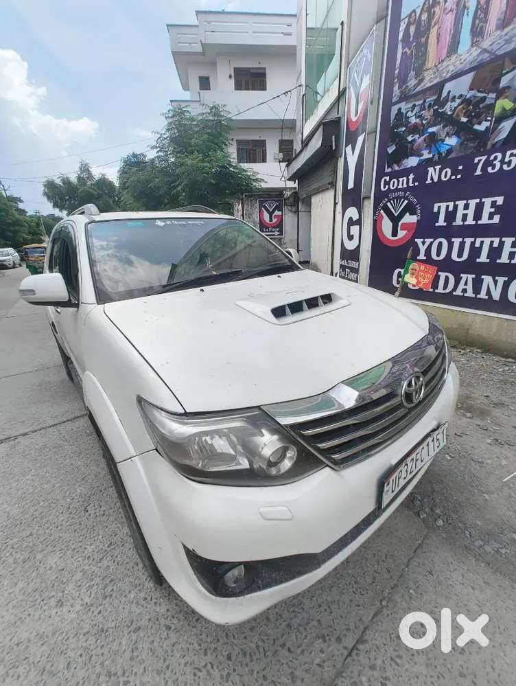 Toyota Fortuner 3.0 At 2014