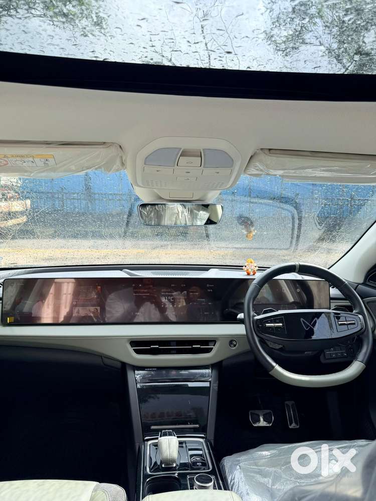 Mahindra Xev 9e Pack Two, 2025, Electric