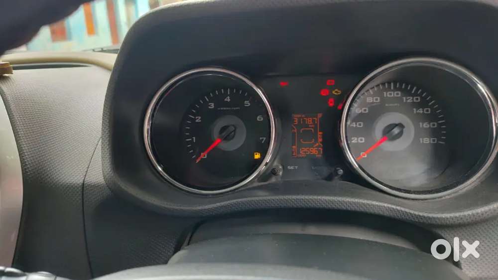 Mahindra Tuv 300 2016 Diesel Well Maintained