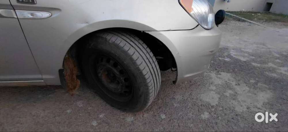 Car On Condition And 20 Mileage On  Highways