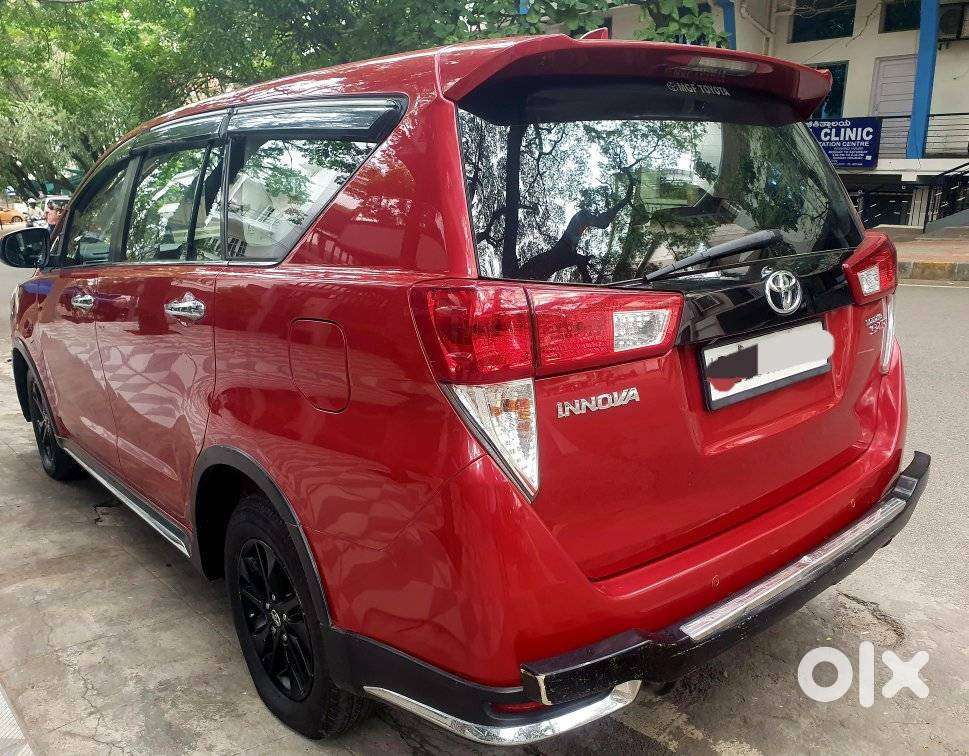 Toyota Innova Crysta Touring Sport 2.4 Mt, 2017, Petrol