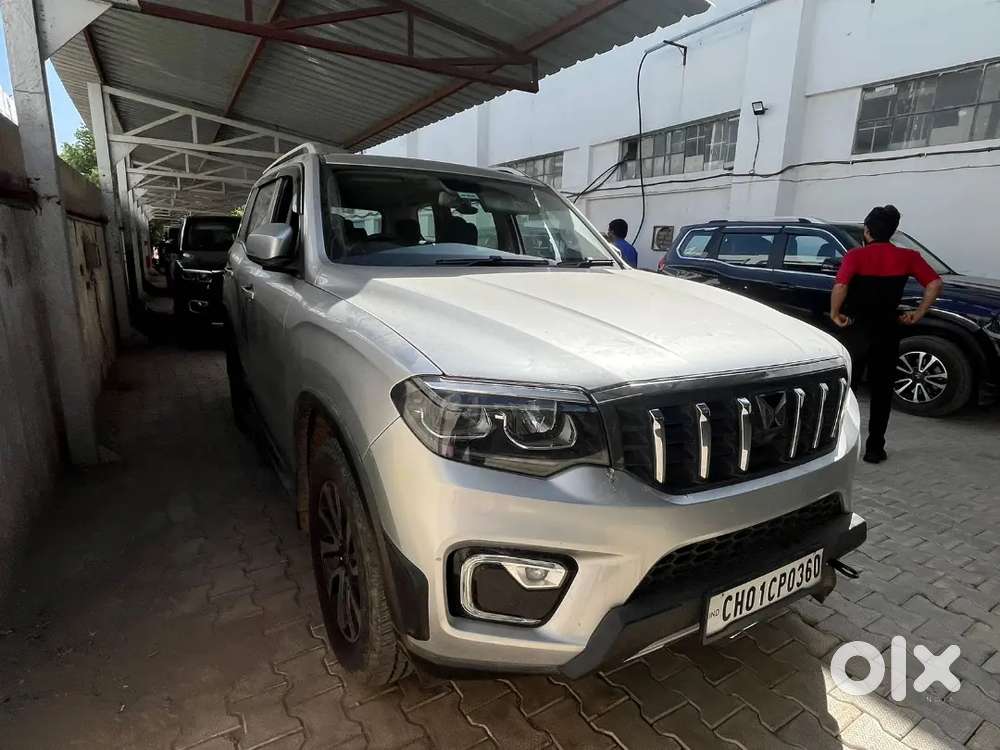 Selling  Scorpio N First Owner  Ch Registration