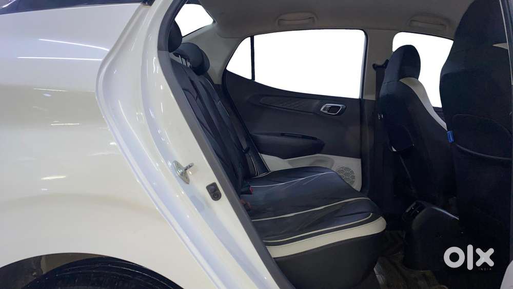 Hyundai Aura Sx (o) Manual, 2020, Petrol