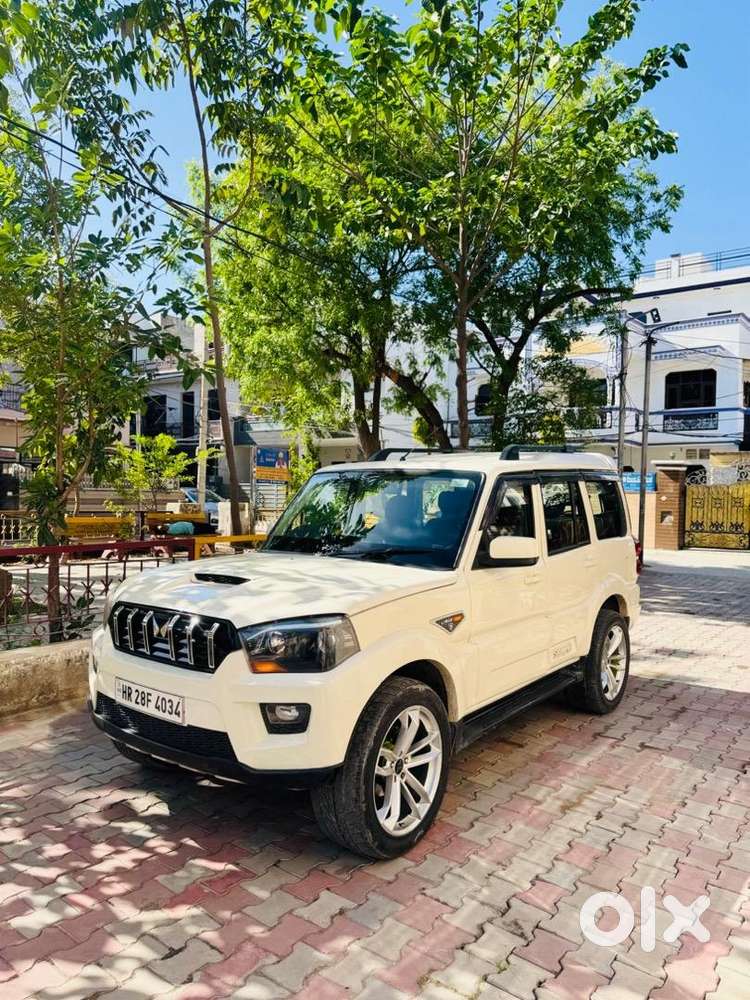 Mahindra Scorpio Classic 2015
