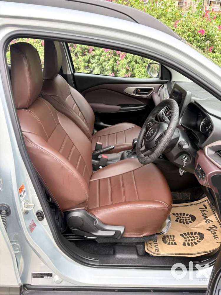 Maruti Suzuki Fronx Delta 1.2 Ags, 2025, Petrol