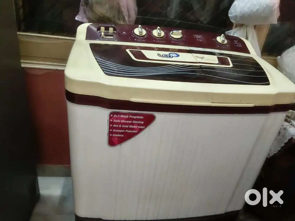 Semi washing machine 8kgin good condition