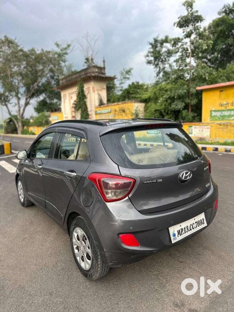 Hyundai Grand I10 Sportz, 2015, Diesel