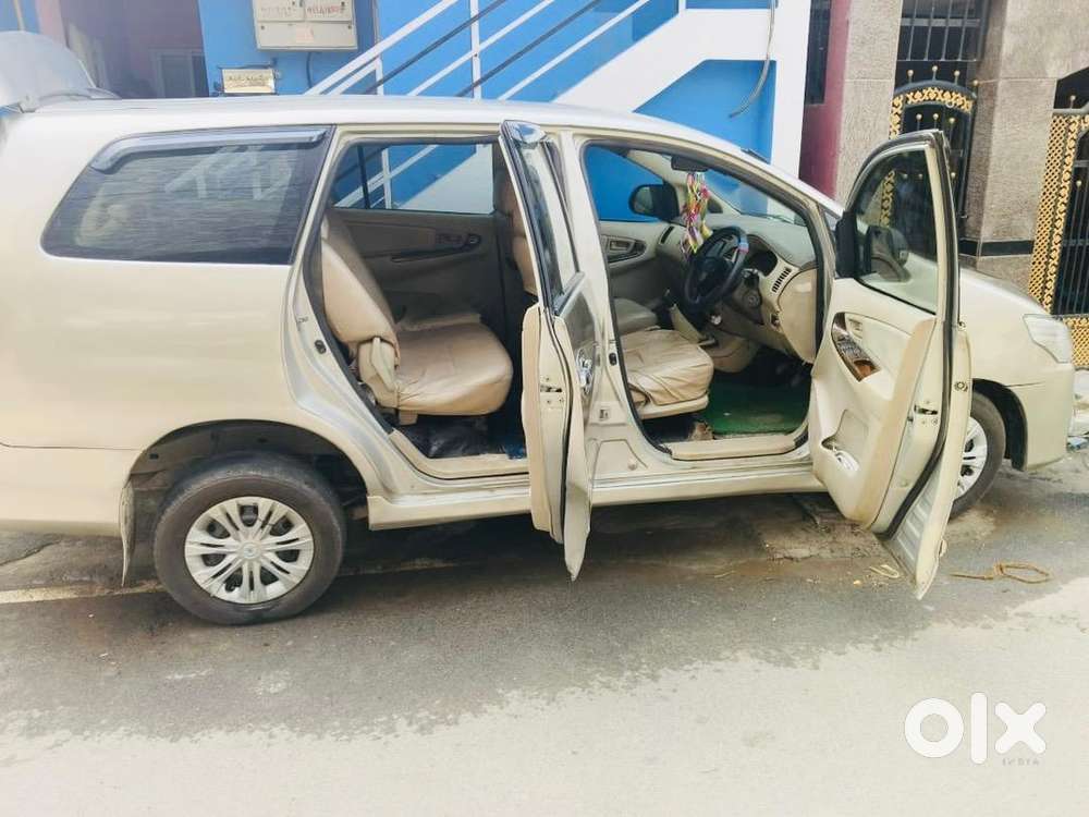 Innova 2.5 8 Str For Sale