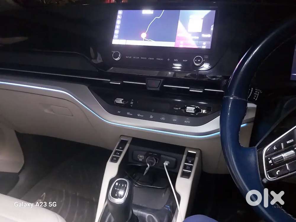 Kia Carens Luxury Plus Top Model 2023 Diesel Well Maintained