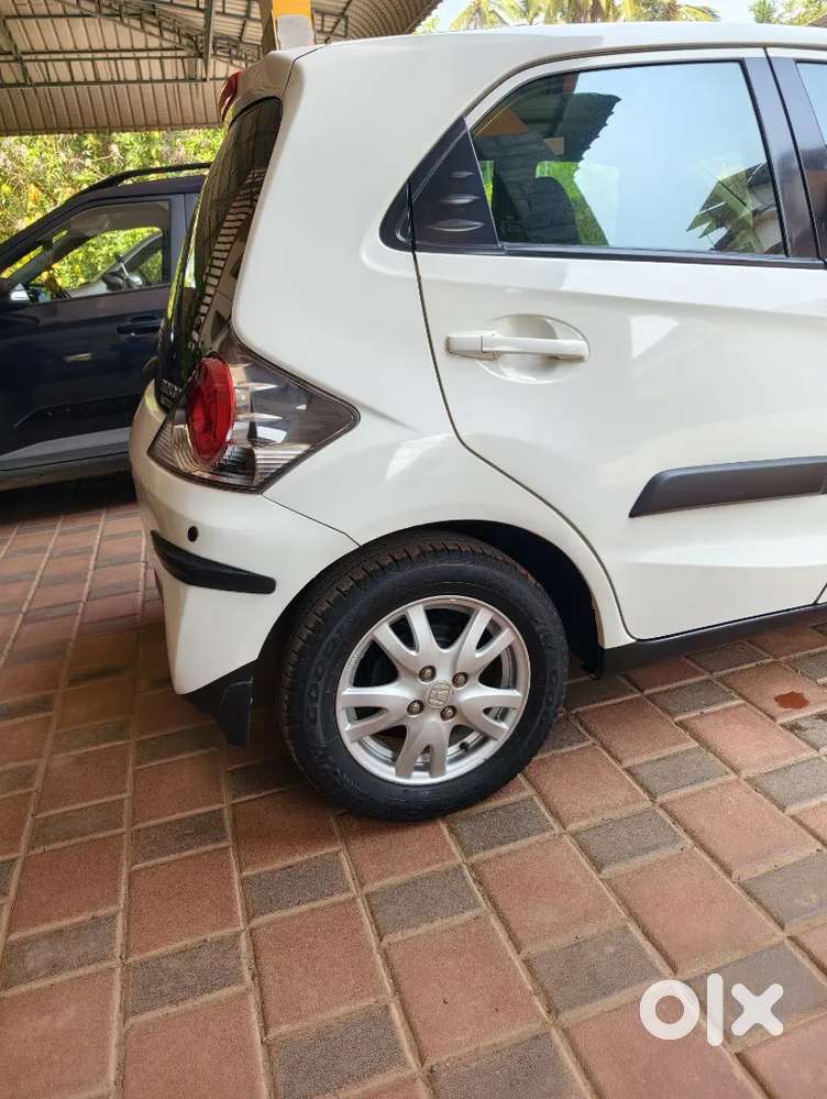 Honda Brio 2014 Petrol Well Maintained