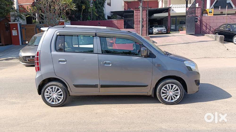 Maruti Suzuki Wagon R Amt Vxi, 2016, Petrol