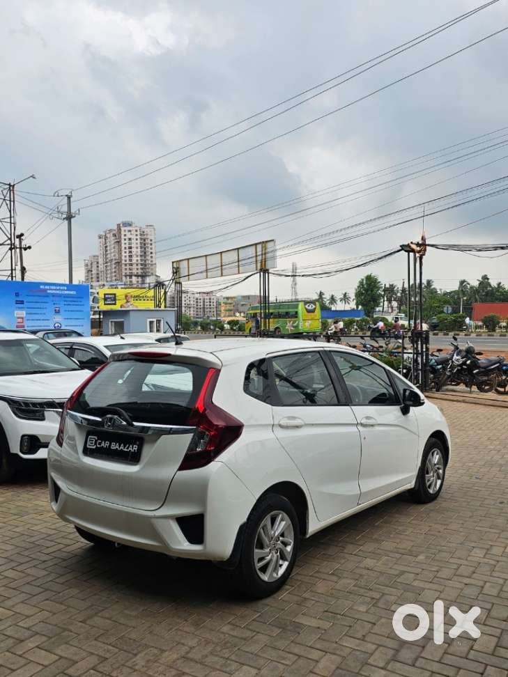 Honda Jazz V Mt Privilege, 2016, Petrol