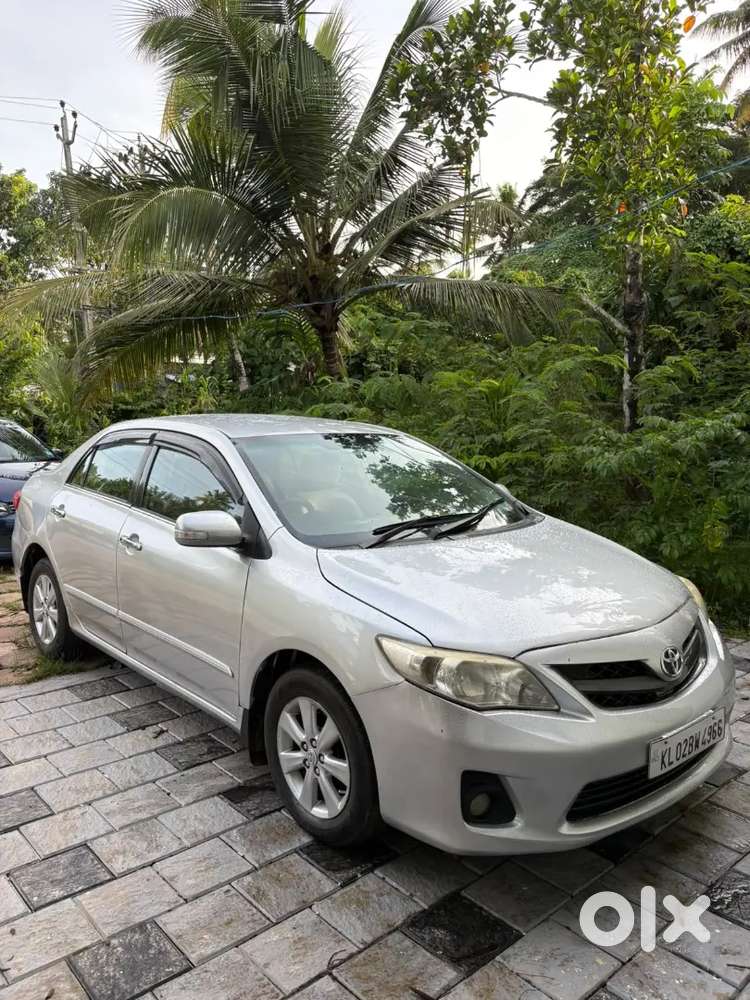 Toyota Corolla Altis 2013