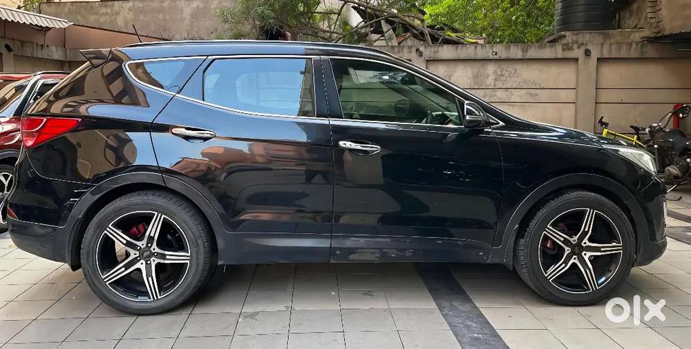 Hyundai Santa Fe 4wd At Top End 2016 Well Maintained