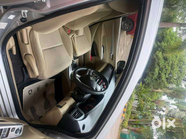 Showroom Condition, Sparingly Used Honda City Vmt For Immediate Sale
