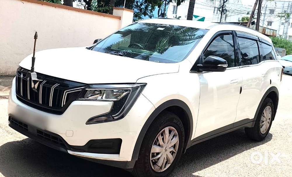 Mahindra Xuv700 2.2 Mx Diesel Mt 5 Str, 2022, Diesel