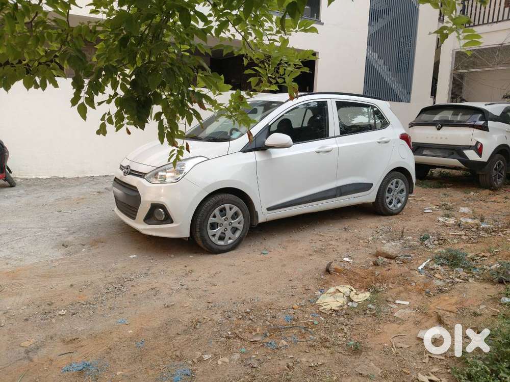 Hyundai Grand I10 2017 Petrol 64000 Km Driven