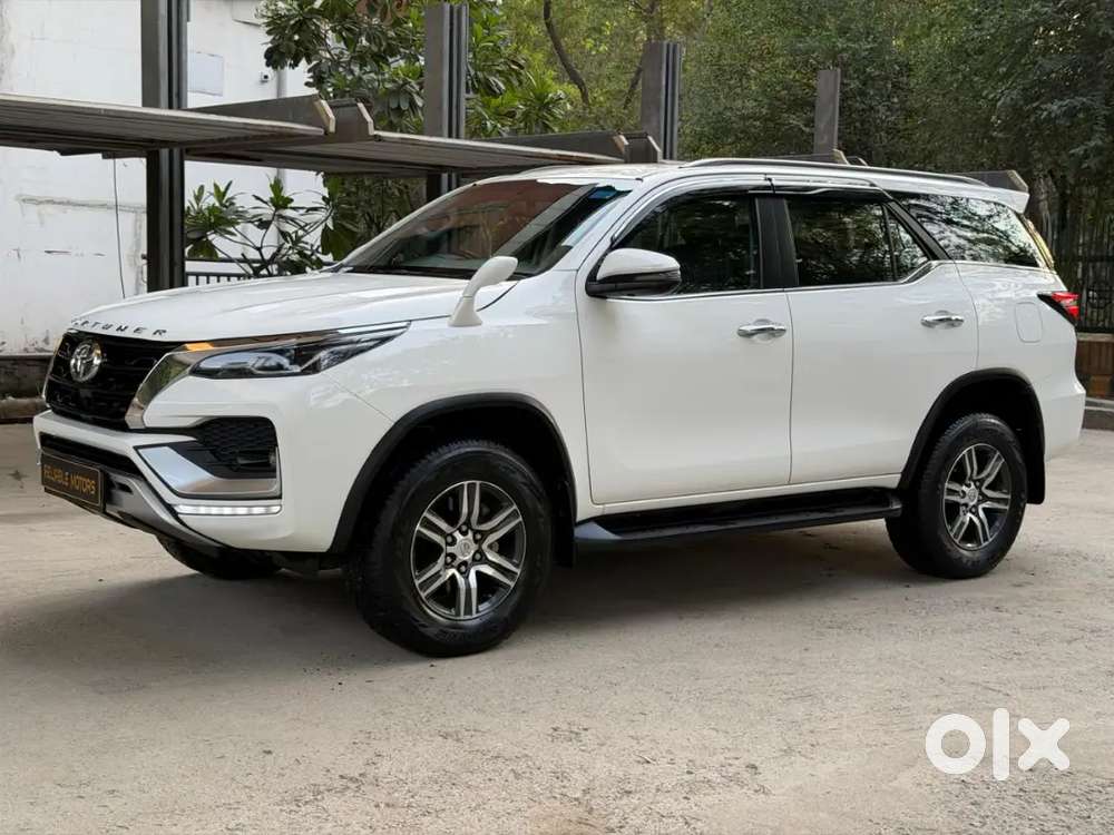 Toyota Fortuner Petrol At