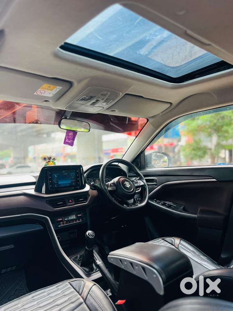 Maruti Suzuki Brezza 1.5 Zxi Smart Hybrid, 2022, Petrol