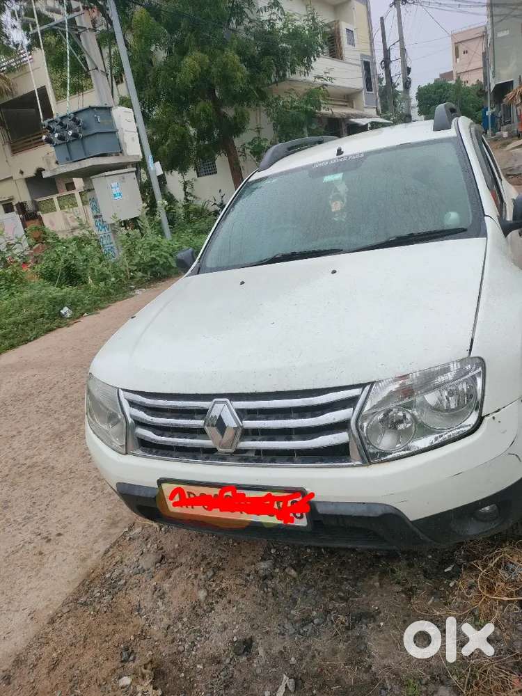 Showroom Track Renault Duster 2013 Diesel 208000 Km Driven
