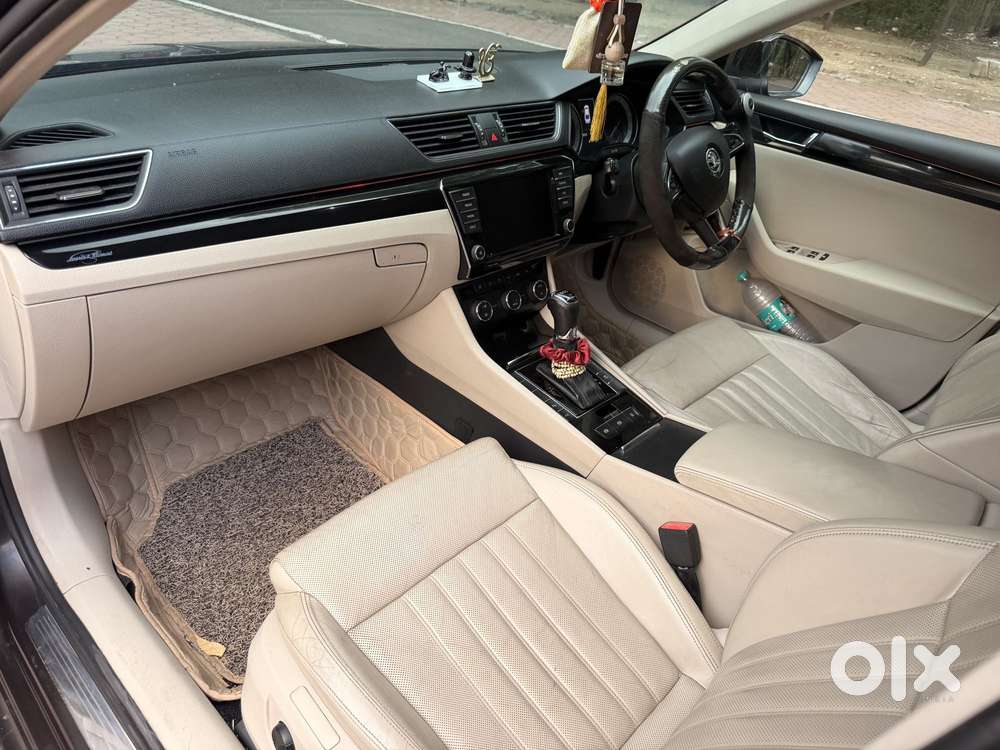 Skoda Superb L&k 2.0 Tdi At, 2017, Diesel