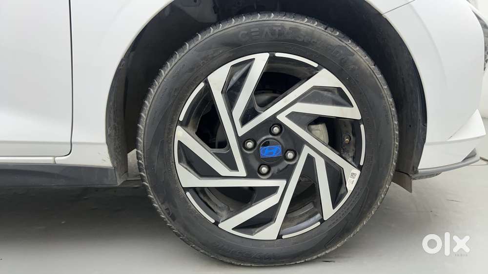 Hyundai New I20 1.2 Asta (o) Ivt, 2024, Petrol