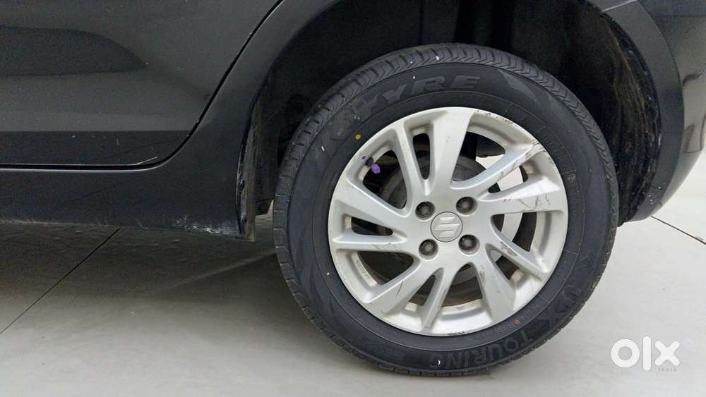 Maruti Suzuki Swift 1.3 Zxi, 2013, Petrol