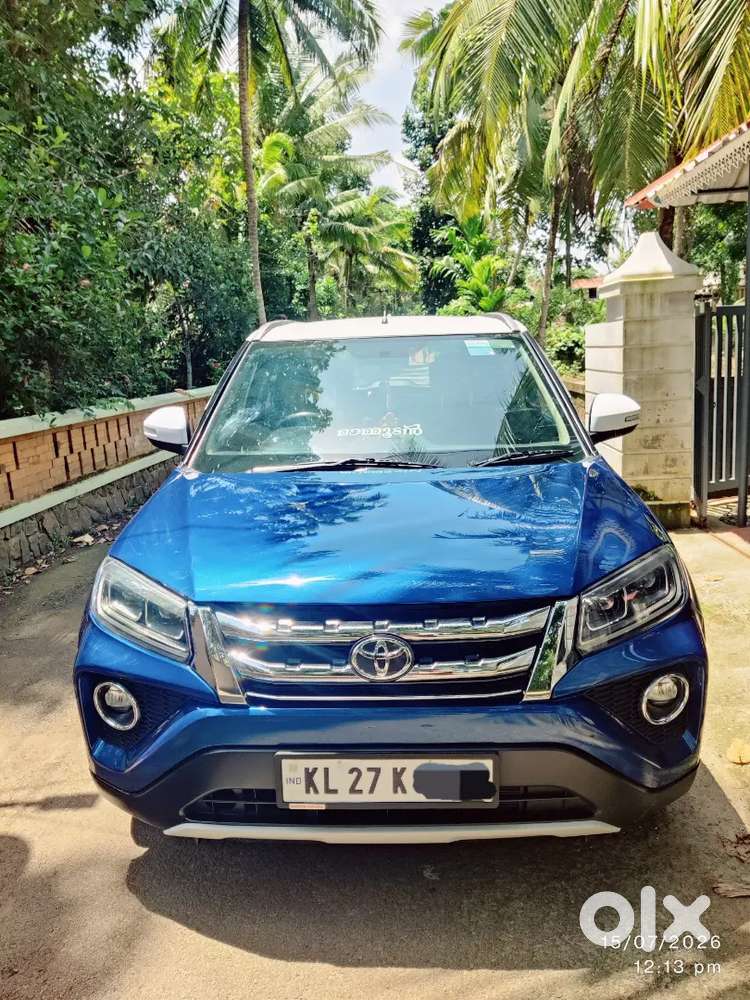 Toyota Urban Cruiser 2022 Petrol 27186 Km Driven