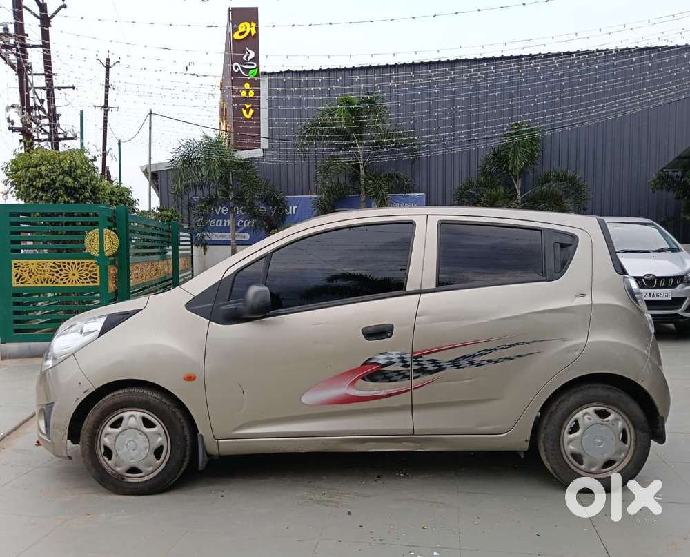 Chevrolet Beat, 2011, Petrol