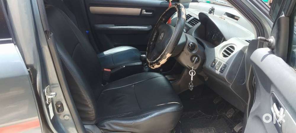 Maruti Suzuki Dzire 1.2 Vxi, 2012, Petrol