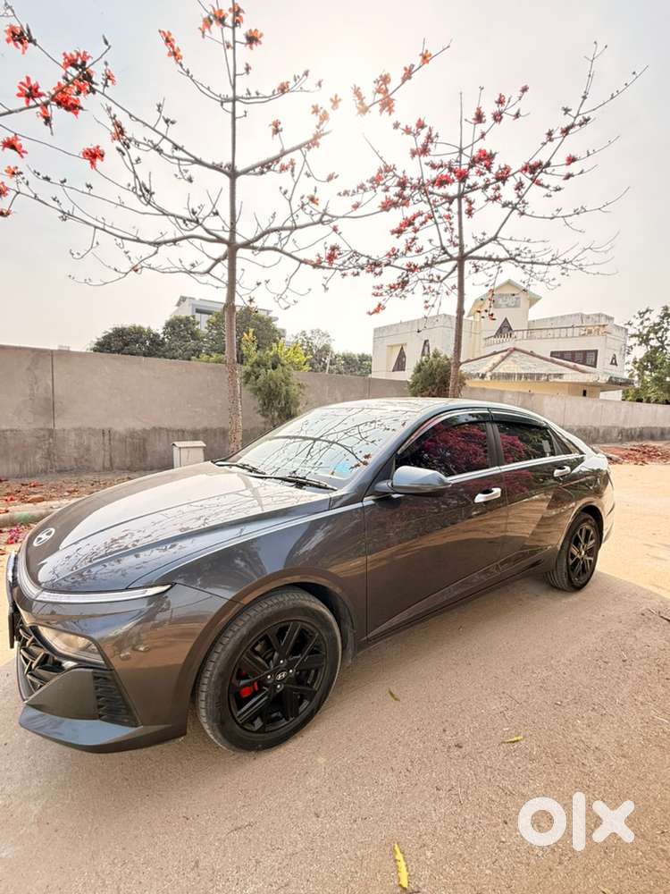 Hyundai New Verna 2023 Petrol Well Maintained