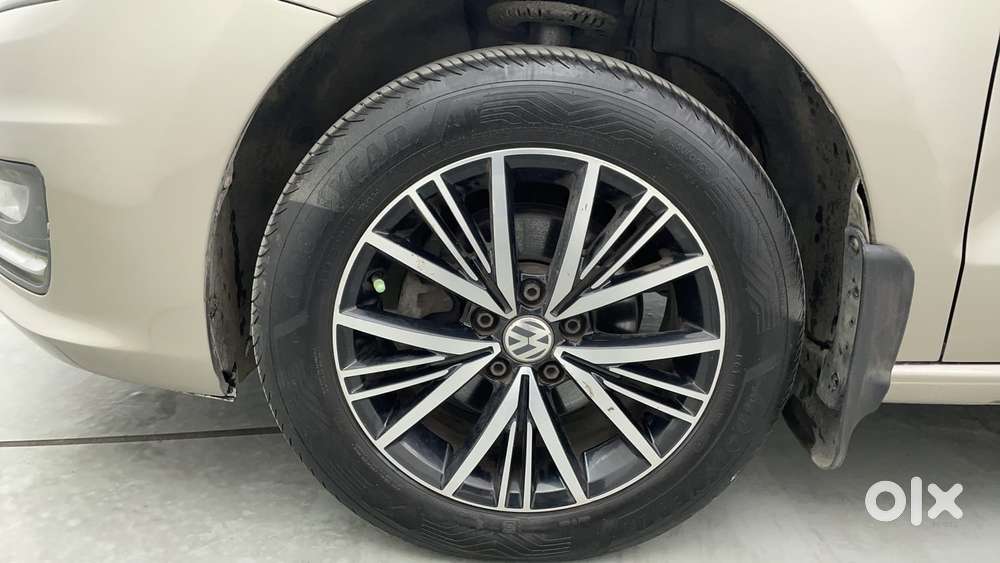 Volkswagen Vento 1.6 Highline, 2019, Petrol